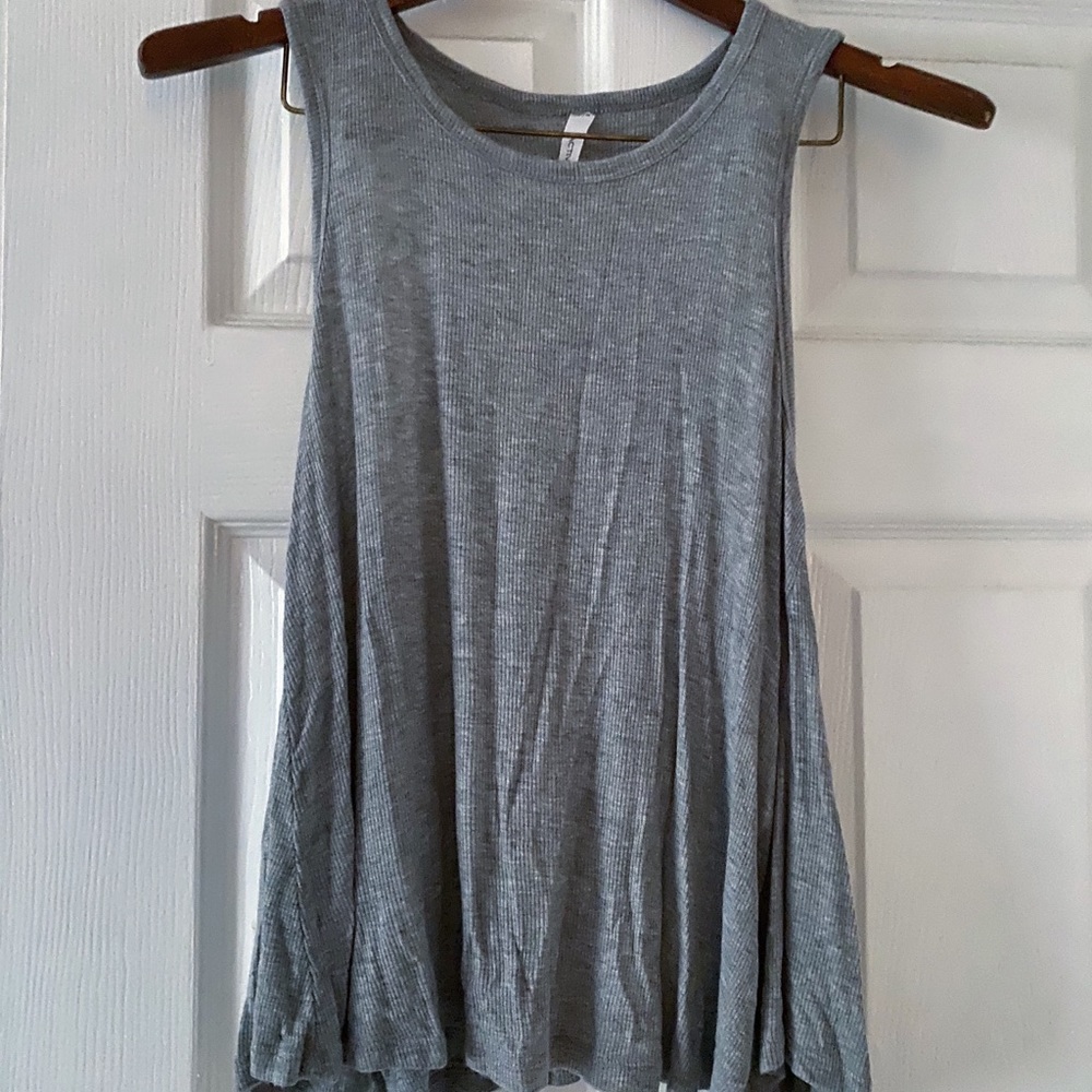 Athletic tank top